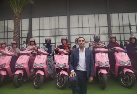 pink scooty scheme a government initiative in sindh that provides free electric scooters to women