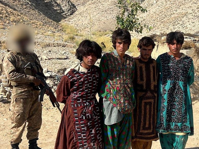 Four terrorists arrested while attempting to flee by disguising themselves in women’s attire during IBO in Khuzdar District