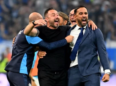 de zerbi living his best life as marseille go top of ligue 1 de zerbi living his best life as marseille go top of ligue 1