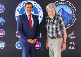 messner visits alpine club hq in pakistan messner visits alpine club hq in pakistan