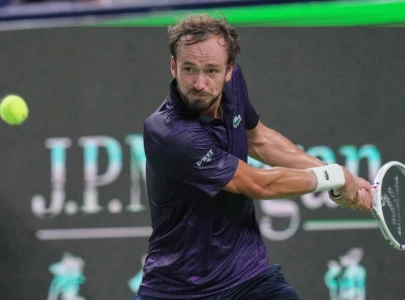 medvedev to face de minaur in shanghai quarter finals medvedev to face de minaur in shanghai quarter finals