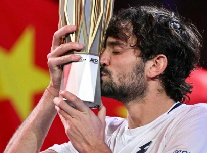 vacherot beats rinderknech to win shanghai masters