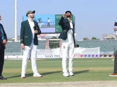 pakistan win toss bat against south africa in second test pakistan win toss bat against south africa in second test