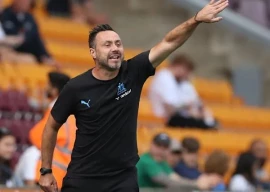 de zerbi s marseille aim to hold on to top spot in ligue 1 de zerbi s marseille aim to hold on to top spot in ligue 1