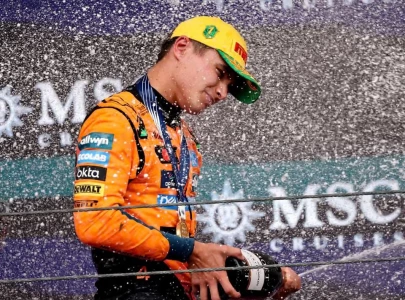 norris extends title lead in sao paulo verstappen third from pit lane