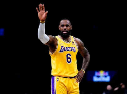 lebron back in training edges closer to lakers return lebron back in training edges closer to lakers return