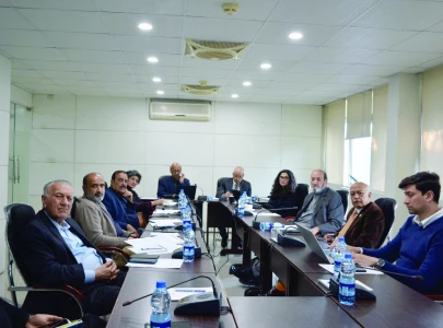 experts sound alarm on pak afghan rift