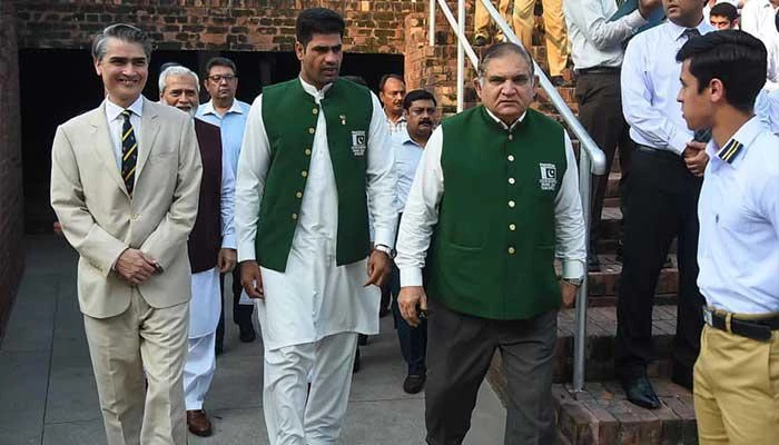 ace javelin thrower arshad nadeem second from left and his coach salman iqbal butt second from right visit aitchison college lahore photo arshad nadeem instagram