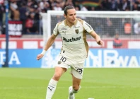 florian thauvin scored a brace to fire lens to the top of the french ligue 1 table with a 2 1 victory at angers on sunday photo afp