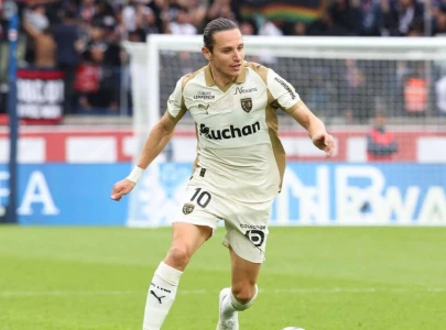 thauvin double sends lens top of ligue 1 for 1st time in 21 years thauvin double sends lens top of ligue 1 for 1st time in 21 years