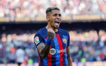 annoying raphinha pulling barca towards their best