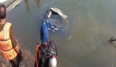 three dead as passenger van plunges into river jhelum