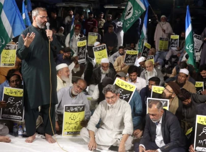 ji stages sit ins at 13 points across karachi against poor governance