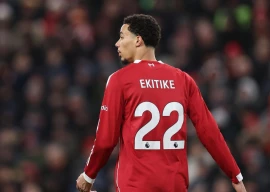 ekitike in doubt for arsenal clash