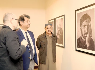 belgian photographer unveils kashmir series