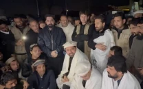 k p cm announces overnight sit in as pti leaders again denied access to imran khan