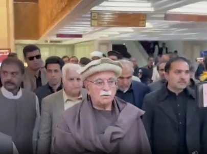 ttap begins sit in outside parliament seeks imran khan s transfer to al shifa hospital