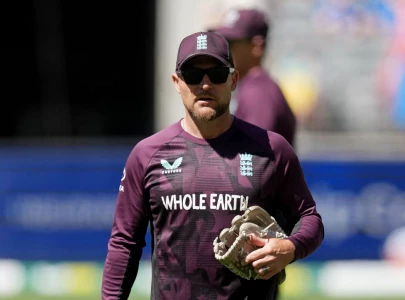 mccullum to continue as england coach mccullum to continue as england coach