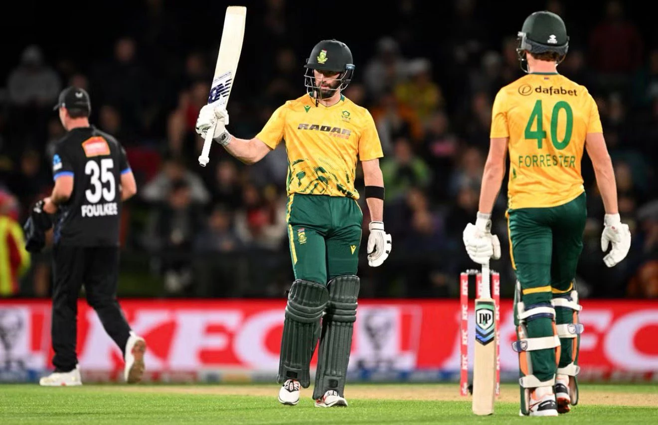 esterhuizen leads south africa to t20 series win over new zealand