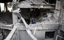 iran accuses us of ground assault plans as pakistan hosts regional talks