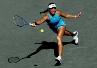 pegula reaches charleston final