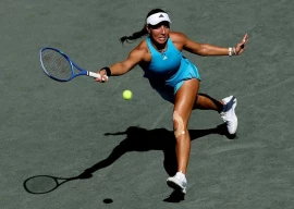 pegula reaches charleston final