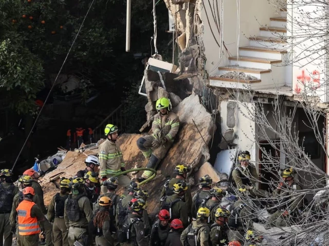 US, Iran weigh peace plan as Trump’s ‘hell’ warning nears deadline US, Iran weigh peace plan as Trump’s ‘hell’ warning nears deadline