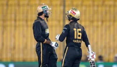 hyderabad kingsmen edge karachi kings in a thrilling last over finish to claim their maiden franchise victory photo psl file