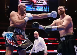 fury outpoints makhmudov
