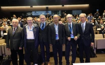 pakistani journalist honoured with aips membership