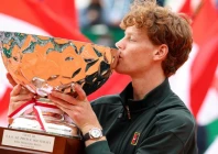 jannik sinner beat carlos alcaraz in straight sets to win the monte carlo masters for the first time photo reuters afp jannik sinner beat carlos alcaraz in straight sets to win the monte carlo masters for the first time photo reuters afp