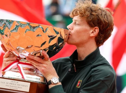 sinner sinks alcaraz to win monte carlo