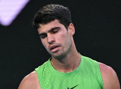 alcaraz withdraws from barcelona open