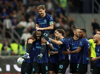 inter move closer to serie a title