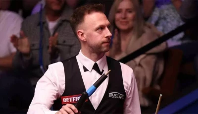 iranian player hossein vafaei begins his campaign at the snooker world championship photo afp