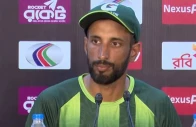 the left handed batsman suffered a serious injury to the index finger of his left hand during the first test match in trinidad photo pcb file the left handed batsman suffered a serious injury to the index finger of his left hand during the first test match in trinidad photo pcb file
