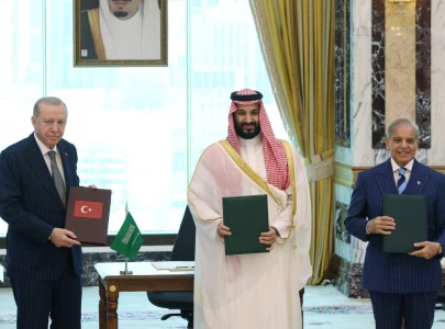 pakistan saudi arabia turkiye sign joint defence pact in makkah