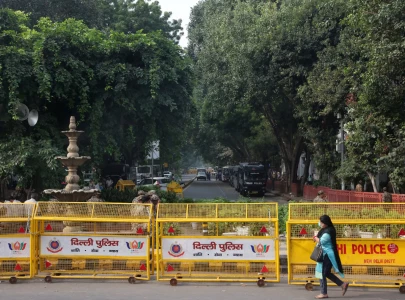 delhi shuts metro stations restricts traffic ahead of new protest against election chief delhi shuts metro stations restricts traffic ahead of new protest against election chief