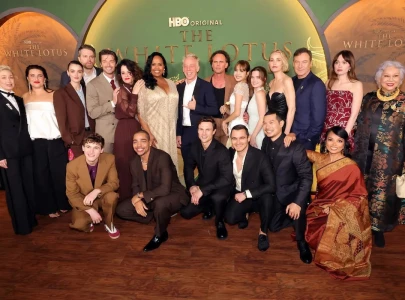 the cast of white lotus all score the same big paycheck