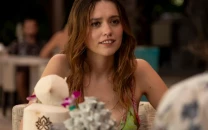 aimee lou wood criticizes snl white lotus parody as mean and unfunny aimee lou wood criticizes snl white lotus parody as mean and unfunny