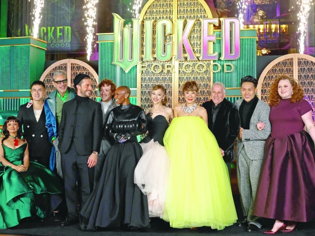 british actress cynthia erivo us singer songwriter ariana grande and other cast members attend the premiere of wicked for good at lincoln center for the performing arts in new york photo afp british actress cynthia erivo us singer songwriter ariana grande and other cast members attend the premiere of wicked for good at lincoln center for the performing arts in new york photo afp