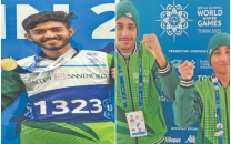 pak s muneeb moazzam clinch gold medals in turin pak s muneeb moazzam clinch gold medals in turin