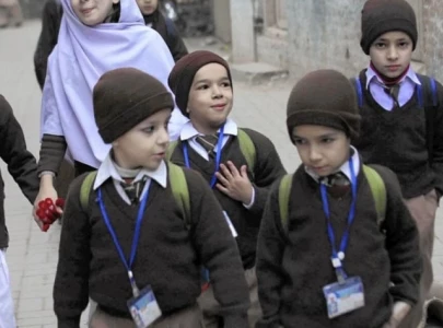 schools colleges in sindh to get only 11 days of winter vacation schools colleges in sindh to get only 11 days of winter vacation