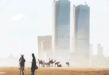 a rare stillness takes over the usually bustling sea view beach cold weather keeps visitors away leaving the horses idle and the scenic promenade beautifully empty an unusual glimpse of calm in the heart of the city photo nni