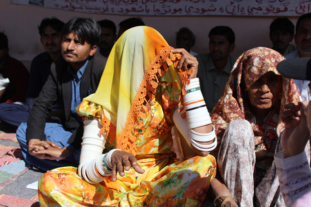 Women also join the protest at Islamkot Press Club urging government to stop work on the construction of the reservoir