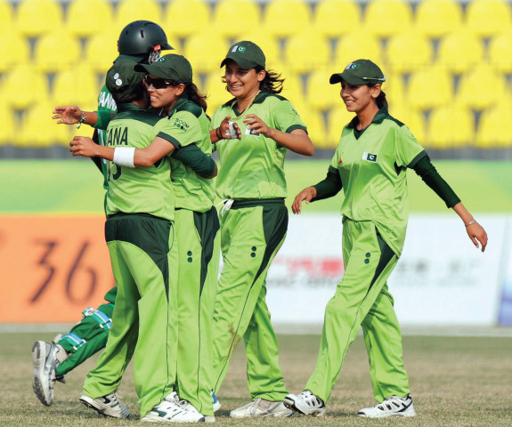 women cricketers aiming for optimum fitness women cricketers aiming for optimum fitness