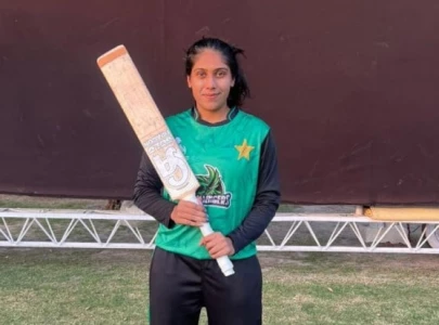 ayesha and eyman hand challengers second win in national women s one day tournament