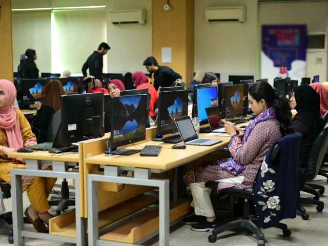 photo file photo file