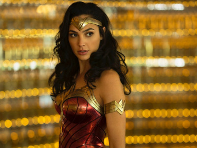 wonder woman 1984 delayed by two months wonder woman 1984 delayed by two months