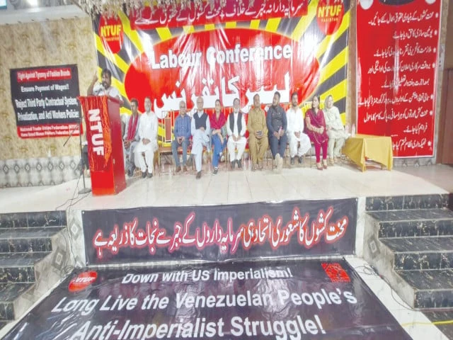 Workers vow to defeat attempts to divide them along ethnic, linguistic lines